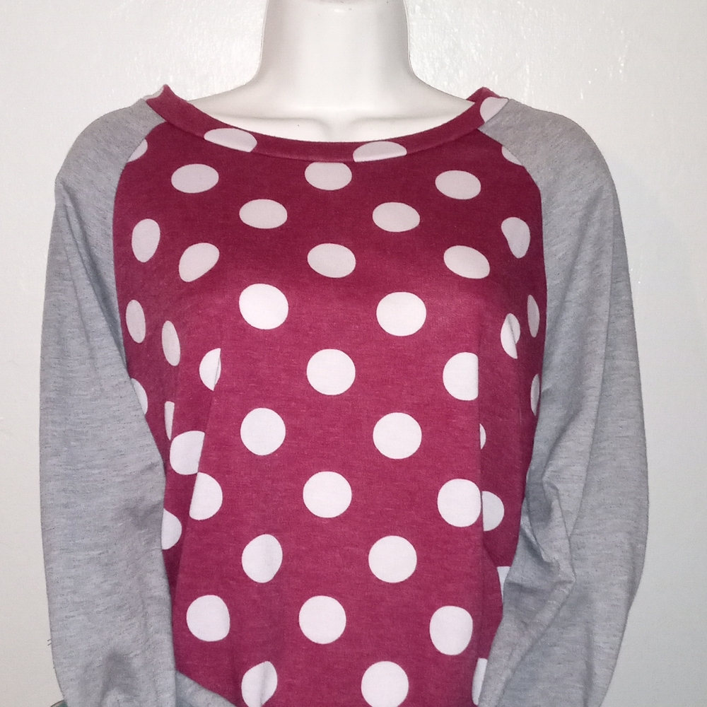 Burgundy and white polka dot blouse measurements 27 and length 21 and with